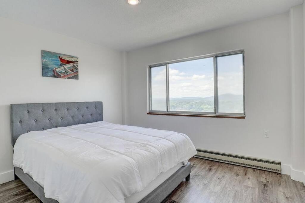 Newly Renovated 1 Bedroom Apartment Near Downtown แกดส์เดน ภายนอก รูปภาพ