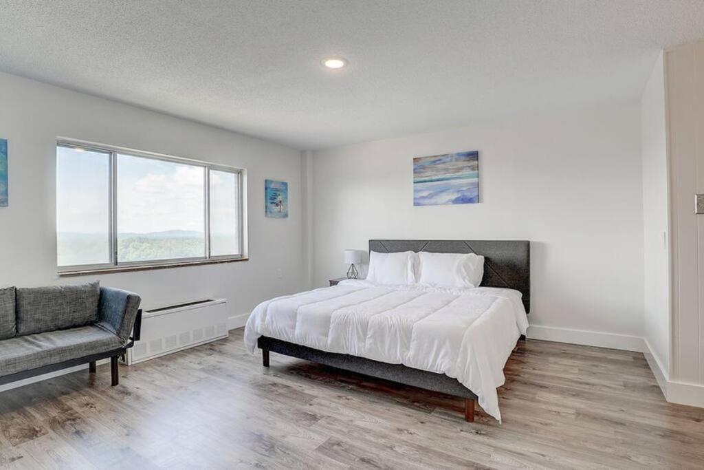Newly Renovated 1 Bedroom Apartment Near Downtown แกดส์เดน ภายนอก รูปภาพ